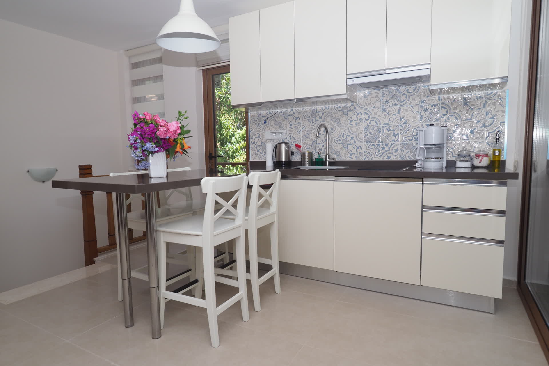 Matisse - lounge - ArtApart Akyaka