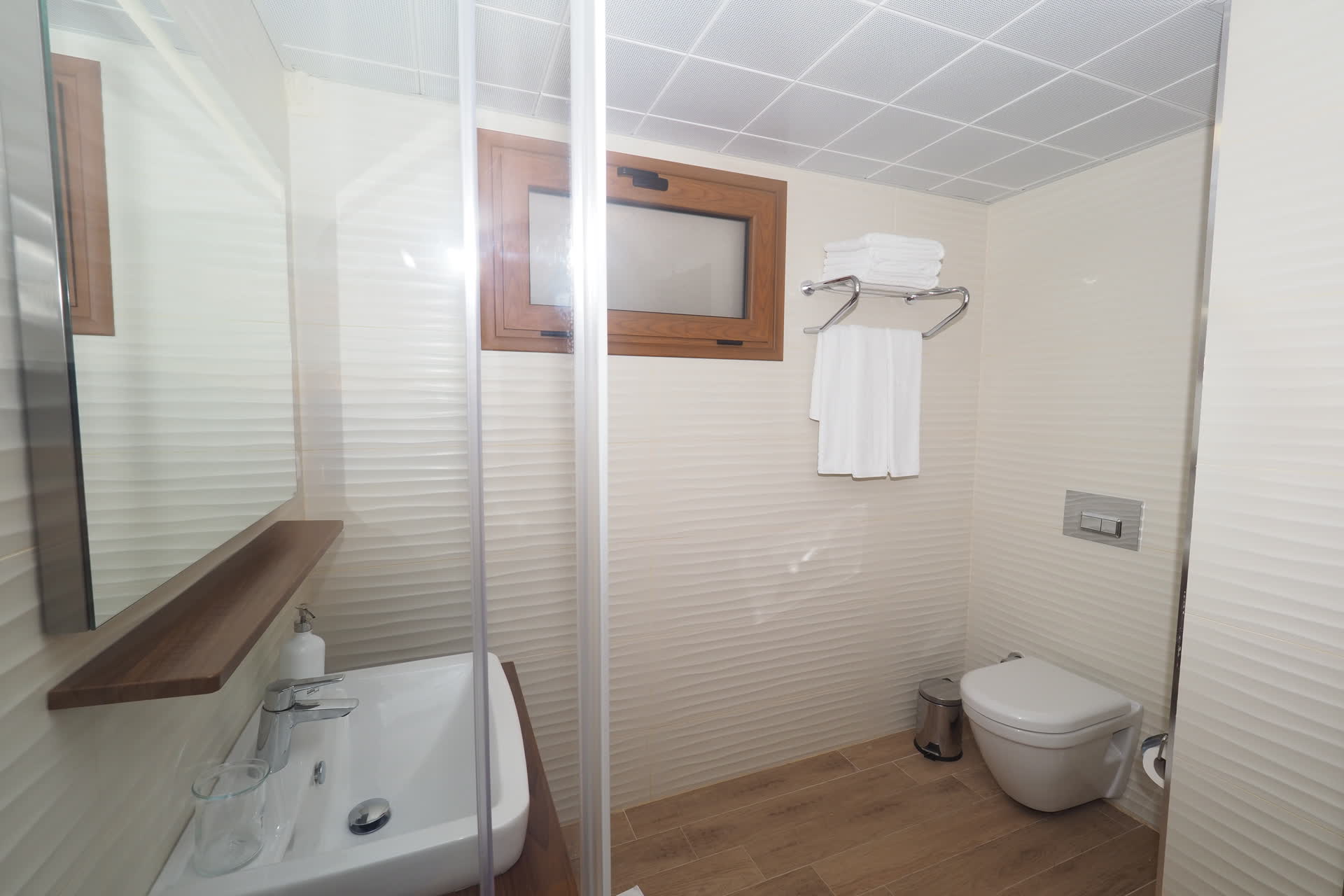 Dino - bath - ArtApart Akyaka