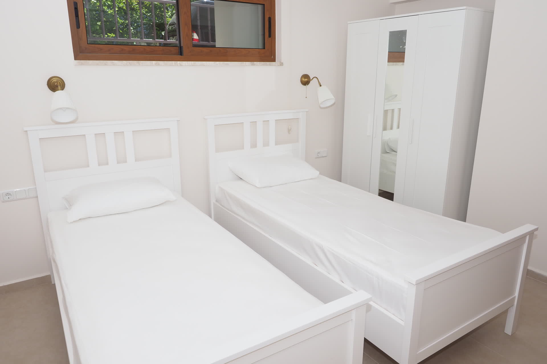 Dino - bedroom1 - ArtApart Akyaka