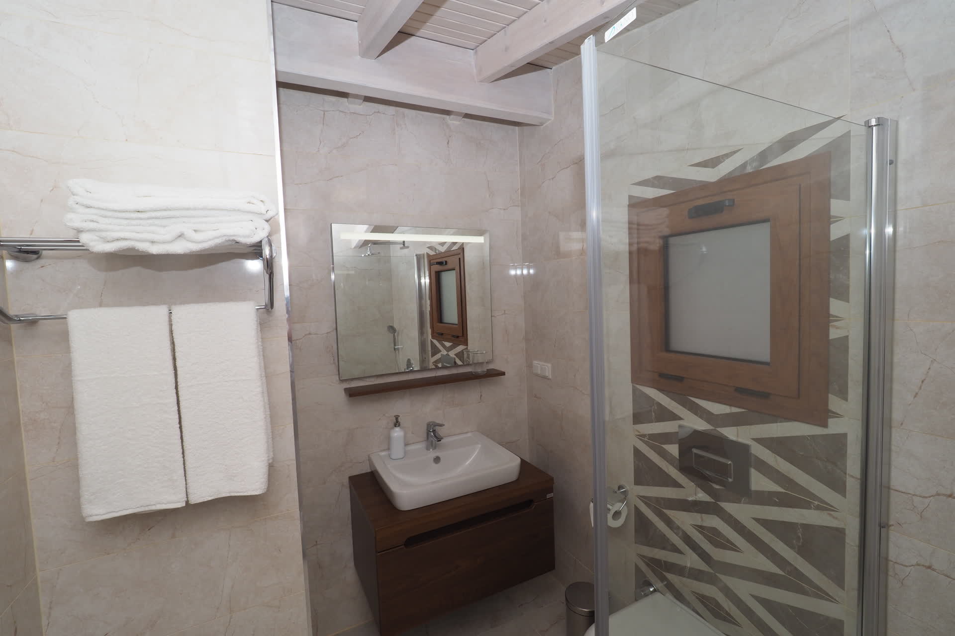 Klee - bath - ArtApart Akyaka